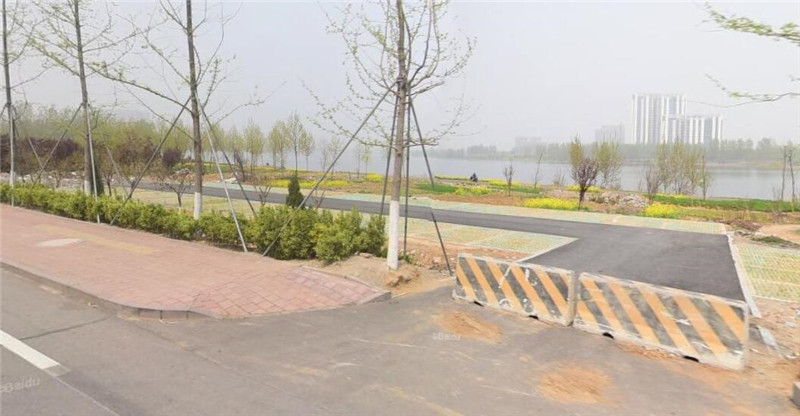 停车场.jpg 停车场.jpg